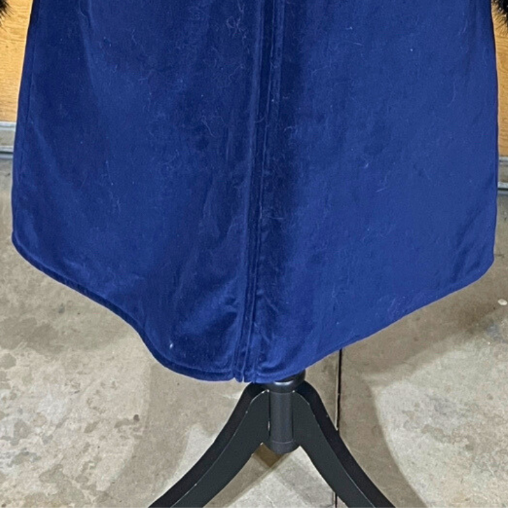 Contemporary Pleated Style Parka