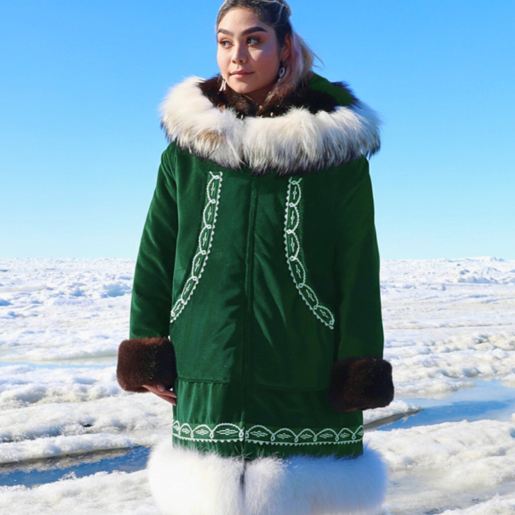 A Line Sunshine Ruff and Wolf Trim  - Parka Hunter Green-a