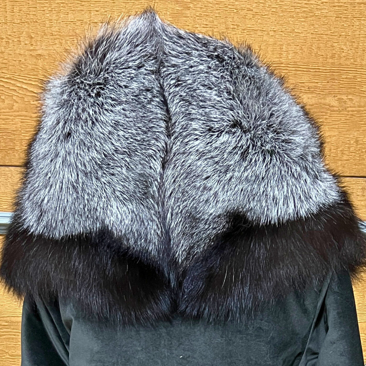 Contemporary U-Style Parka with Sealskin Belt