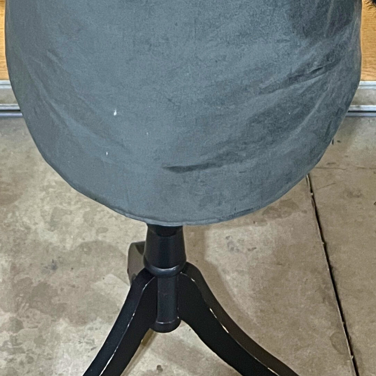 Contemporary U-Style Parka with Sealskin Belt